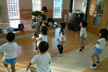 veecu ダンスレッスン 板橋区幼稚園レッスン4